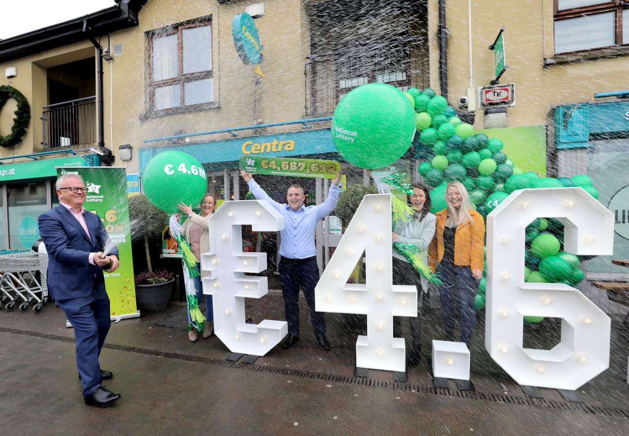 NO REPRO FEE: 12th February 2022. A local shop situated just outside Trim has been confirmed as the winning location for last Wednesday’s €4,687,612 Lotto jackpot. The winning Quick Pick ticket was sold at the Centra store at Summerhill Court in Summerhill, Co. Meath. Centra storeowner, Geoff Scally pictured with his wife Liz (centre) and staff members Jackie and Paula Corrigan with a little help from Jim O’Connor of the National Lottery as celebrations got underway at the shop today. Saturday 12th February. The Meath player became the second Lotto jackpot winner of the year after scooping the €4.6 million amount on Wednesday night. Pic: Mac Innes Photography