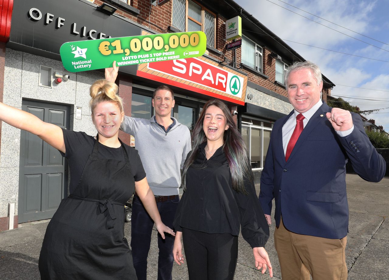 NO REPRO FEE: 29th September 2023. Brian Ferris (centre) owner of the Spar store in St. Agnes Park in Crumlin, Dublin 12 celebrates with staff Cardine McCabe (blond) and Rachel O’Connor and Michael McGuinness, Area Manager, National Lottery after his store was announced as the winning location of the €1 million Lotto Plus 1 top prize win in last Wednesday’s draw (27th September).