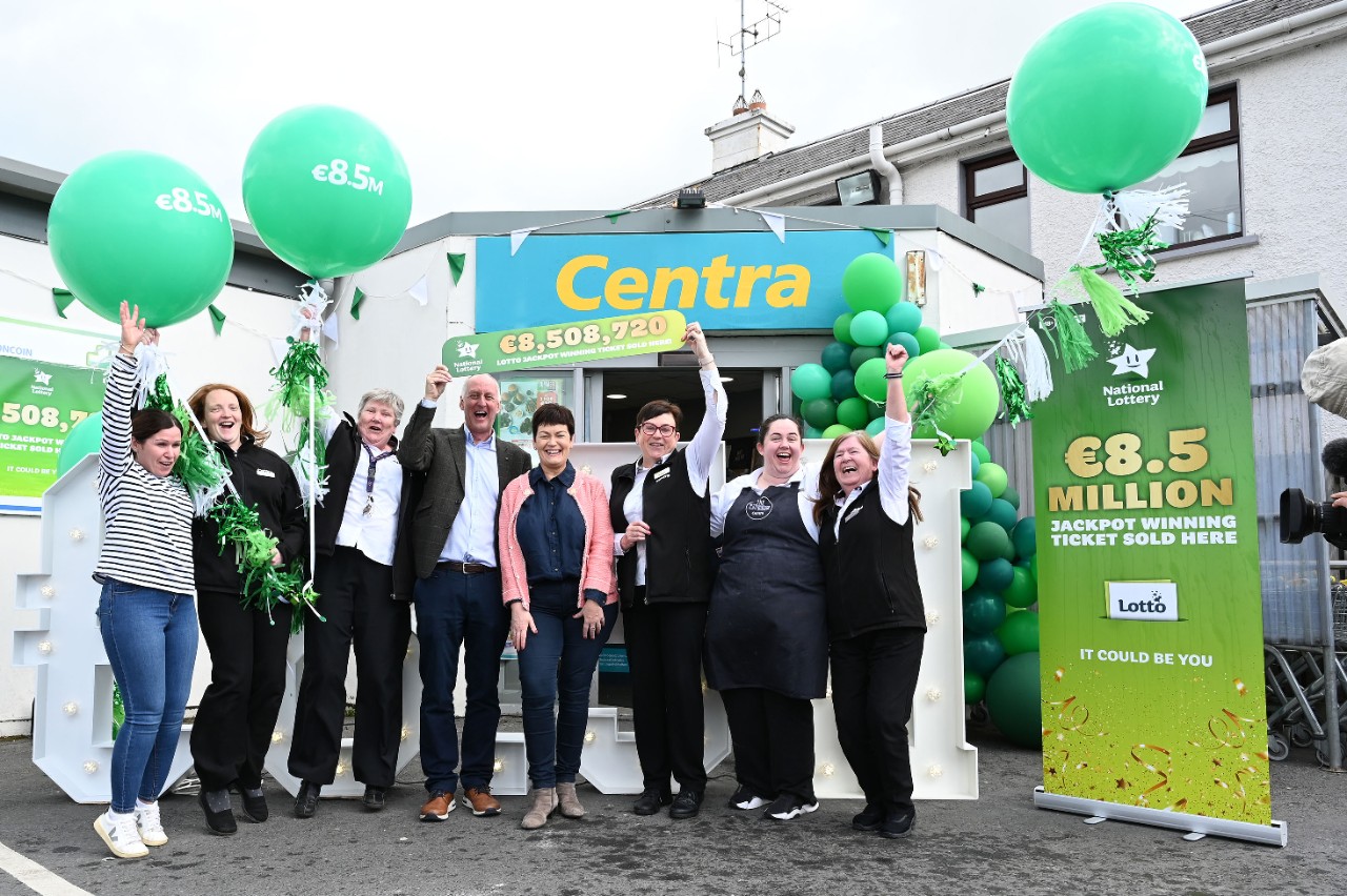 NO REPRO FEE: 11th May 2022. Celebrations are underway in the Marble County after it was announced that Blanchfield’s Centra store on the Main Street in Mooncoin sold Saturday’s winning Lotto jackpot ticket worth a staggering €8,508,720. The winning Quick Pick ticket was sold on the day of the draw, Saturday 7th May. Shop owners Michael Blanchfield and Alice Blanchfield are pictured with staff, Sinead Quinn, Aileen O’Brien, Fiona Walsh, Margaret Phelan, Melissa Walsh, Susan Quinn as celebrations got underway today.  Picture: Vicky Comerford - Mac Innes Photography