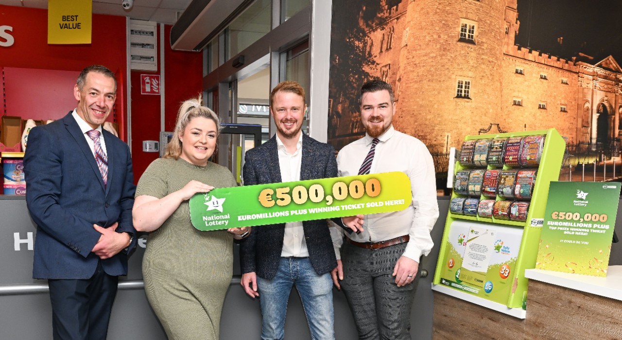 NO REPRO FEE: 20th September 2022. Staff at Caulfields SuperValu, Loughboy Shopping Centre, Co. Kilkenny celebrate having sold the latest EuroMillions Plus - €500,000 Win. Pictured at the store were Erik Nemeth, Grocery Manager, Julianne Cody Frontline manager, Fran Whearty, Communications Executive, the National Lottery, Kieran Hayes, Fresh Food Manager  Picture: Vicky Comerford - Mac Innes Photography