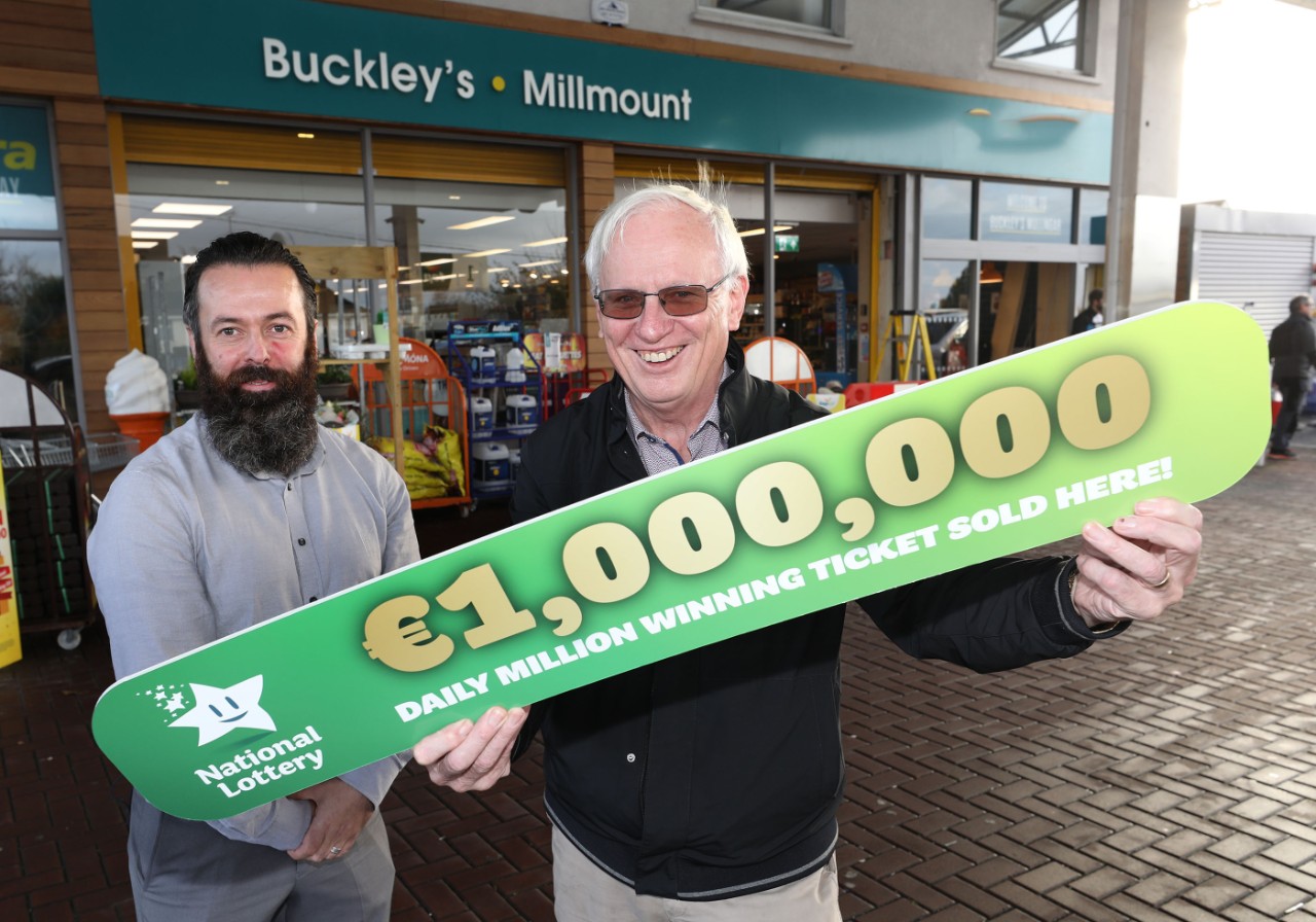 NO REPRO FEE. 8th November 2021. Staff at Buckley’s Centra in Mullingar and at Sweeney’s Centra in Ratoath were celebrating after it was announced that both stores sold €1 million winning tickets on Friday and Saturday night. Jimmy Buckley (owner right) pictured at the Centra in Mullingar store with store manager Paul McCabe. Pic: Mac Innes Photography
